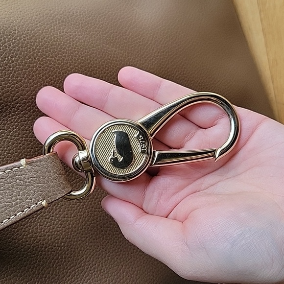 Dooney and Bourke Taupe Pebble Leather Lily Bucket Shoulder Bag NWOT - Picture 7 of 10